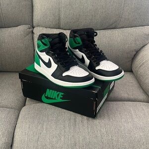 Jordan 1 Lucky Green (sz 10)